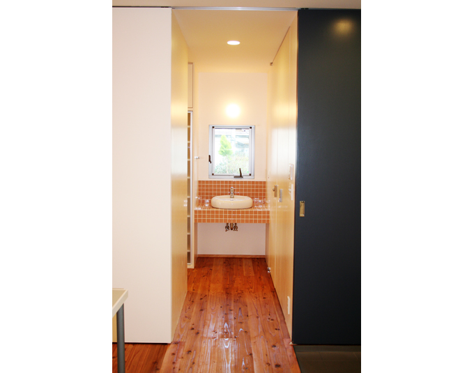 ゲスト用トイレ横の手洗い