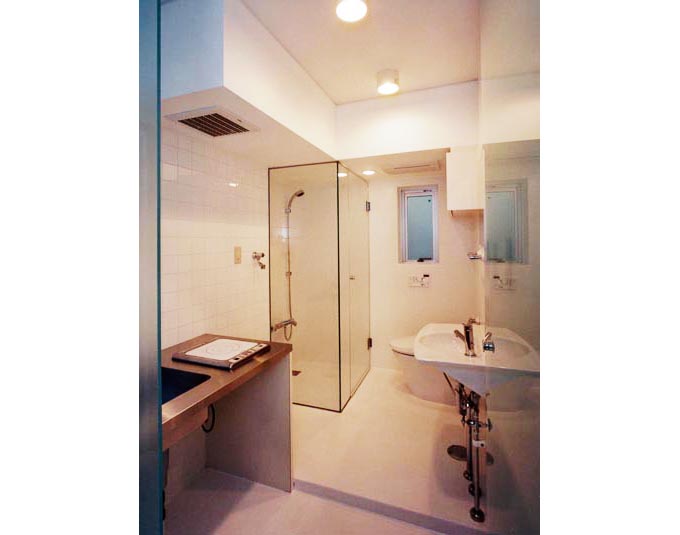 都市型集合住宅・コンパクトにおさめた水廻り空間