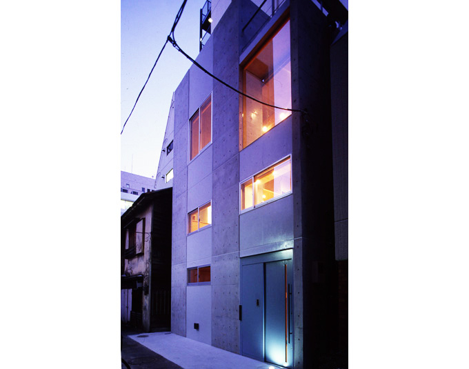 RC造（耐火建築物）による都市型狭小住宅