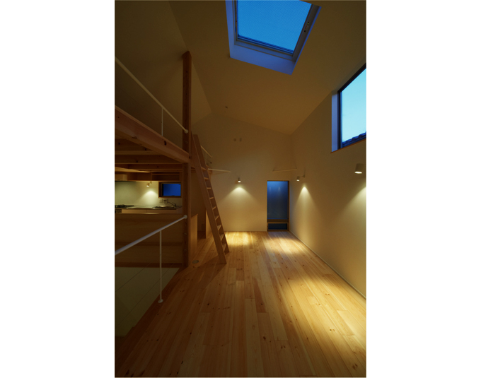 壁中心に間接照明をつけた照明計画