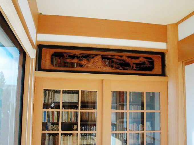 南広縁突き当りの書庫