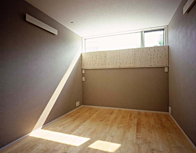 光を遮る木製建具