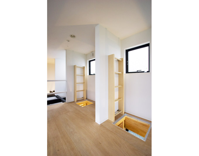 上下に移動できる立体的な子供部屋