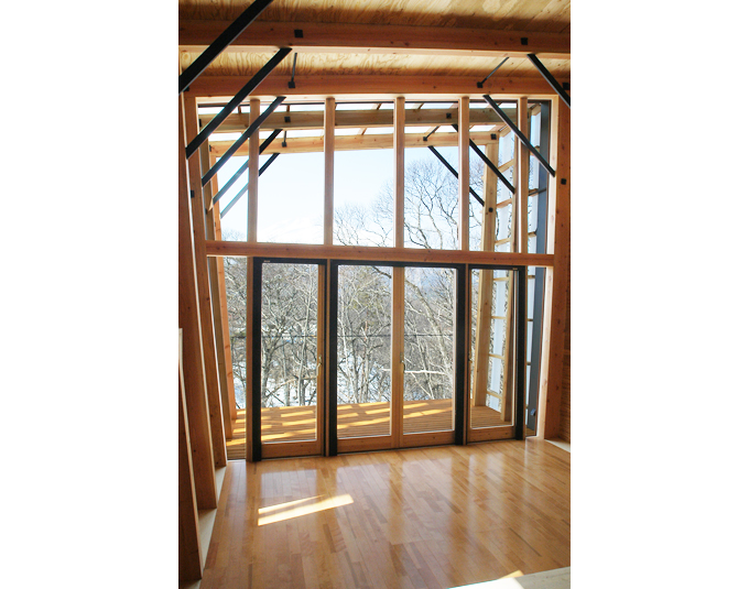 リビングより西側の大開口から浅間山を観賞