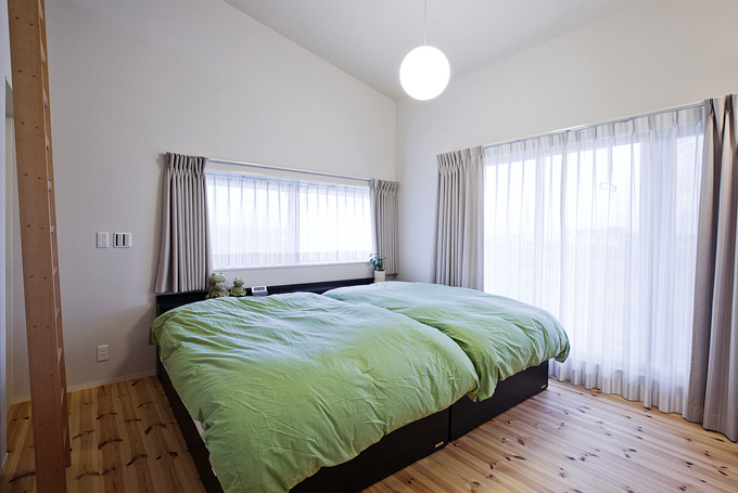 勾配天井でゆったりとしたMBR