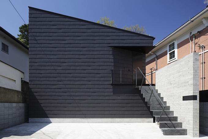 道路側からの外観