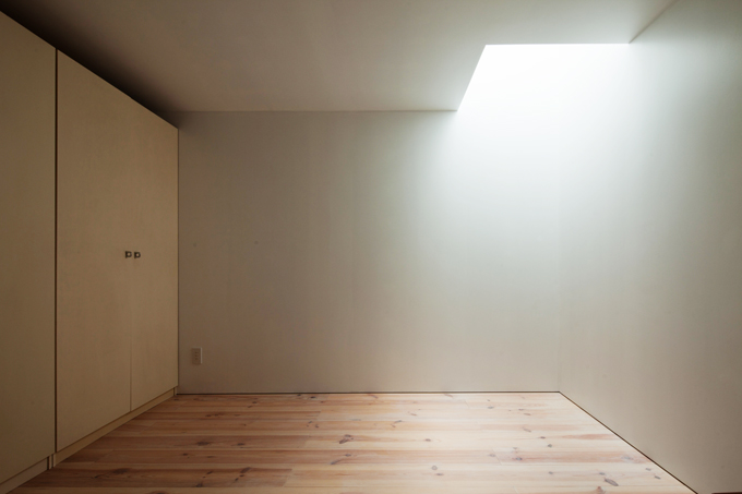 自然光を間接採光としたトップライト