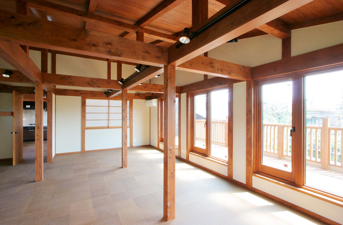 和小屋組みの２階フリースペース