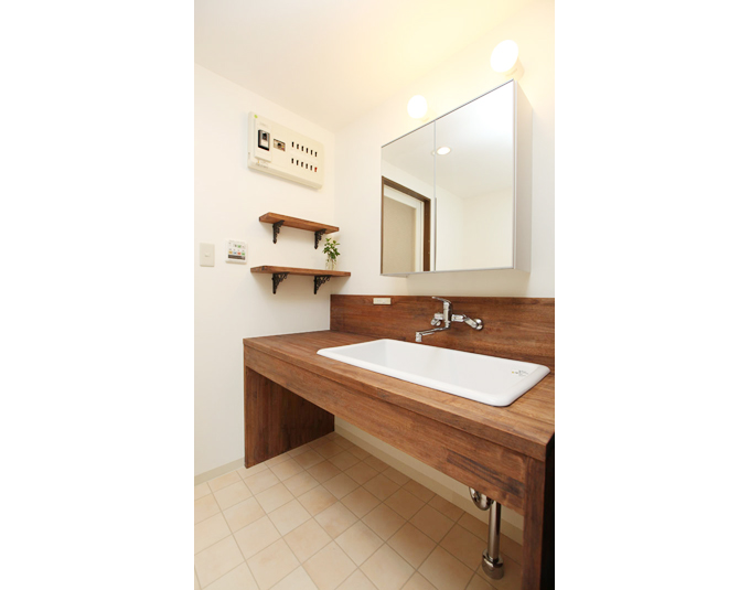 実験室用流しを採用した洗面台3