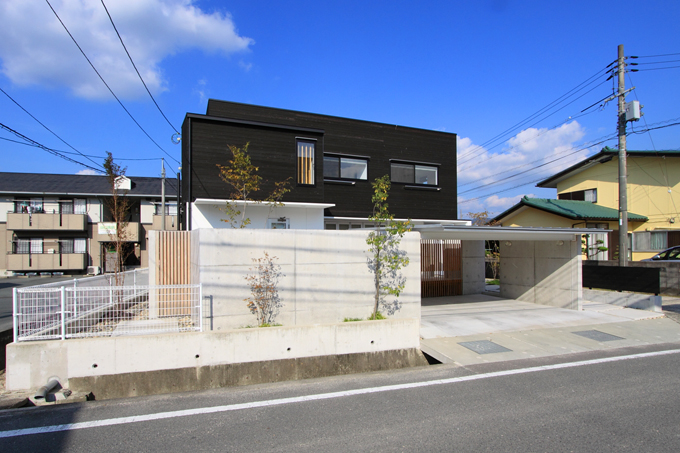 ボリュームの配置により奥行き感を与える