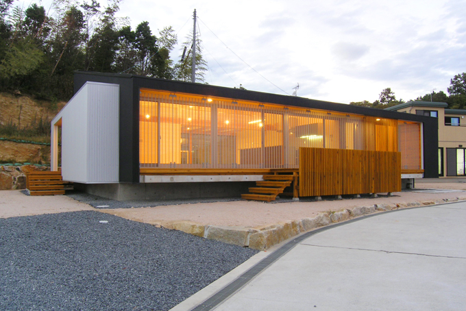 ブラインドを兼ねた鎧戸