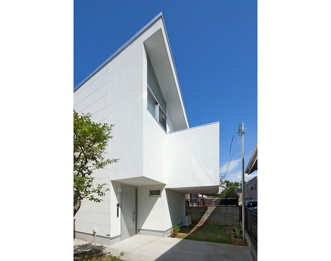 外にせり出すテラスのボックス