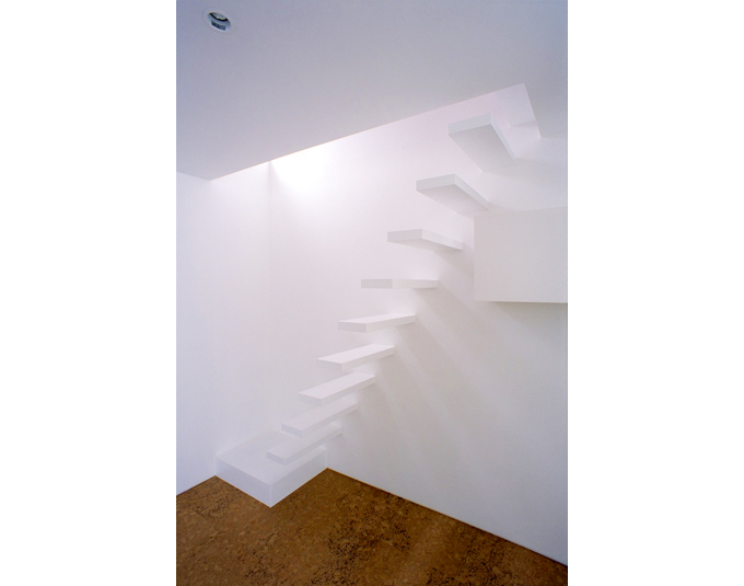 キャンチレバーの階段