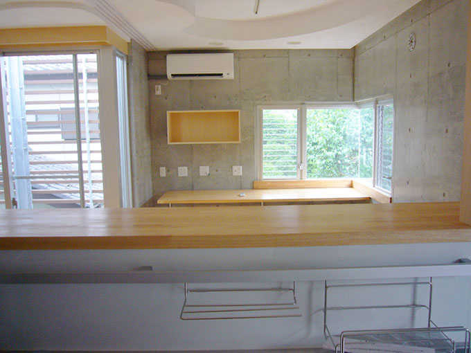 リビングを見渡せるカウンターキッチン