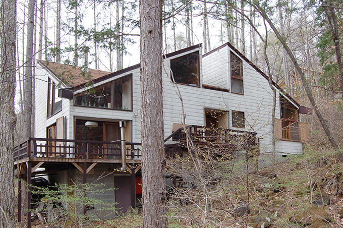 当初杉の外壁がよごれコロニアルに張り替え