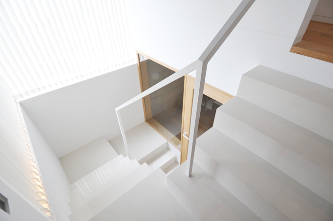 ピアノ室へ続く階段