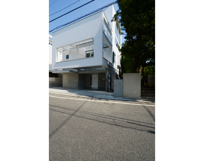 サイディング壁のモダンな外観