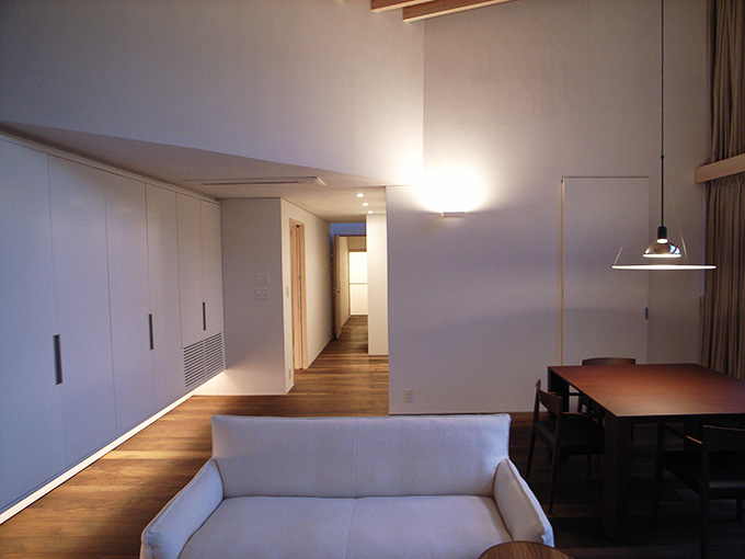 落ち着いた雰囲気の居室