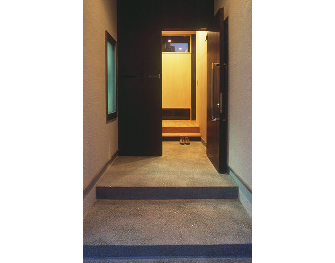 家具屋さんが造った玄関ドア廻り