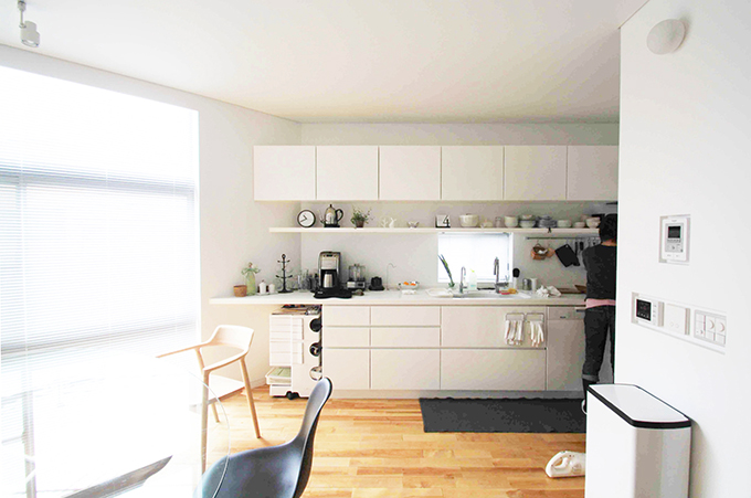 H邸　キッチンはLDKの家具の一つと考える