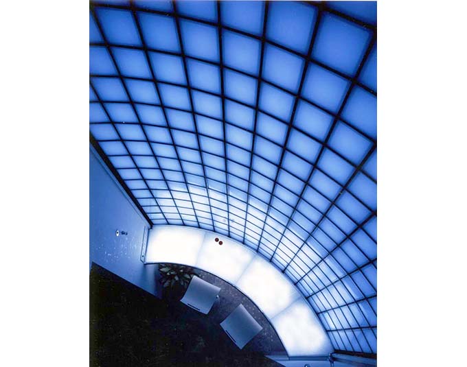 カウンターにはホタルのひかりが