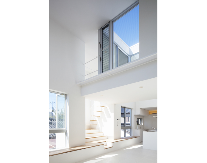 解放感たっぷりのリビング吹き抜け