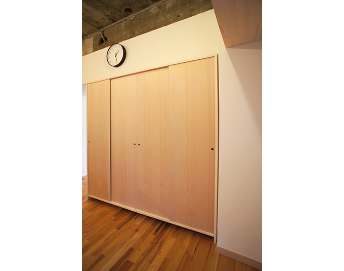 使い勝手の良い可動収納間仕切り