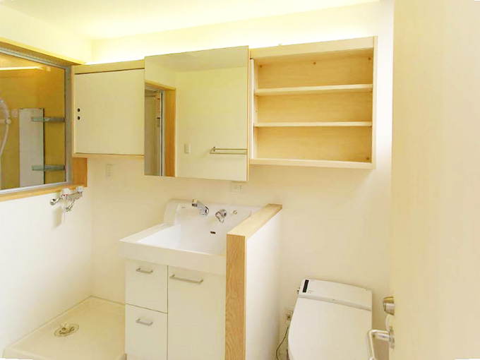 一体となった洗面トイレ