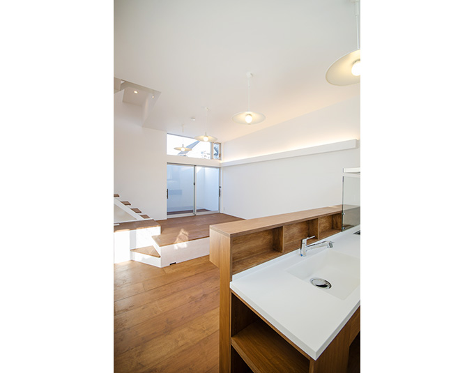 おしゃれな照明器具のあるLDK