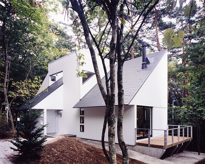 厳しい自然に立ち向かう屋根・外壁