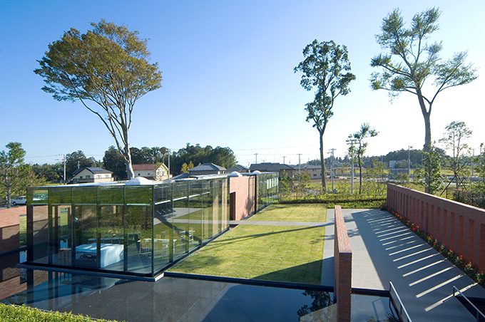 使い勝手のよい開放感のある広場