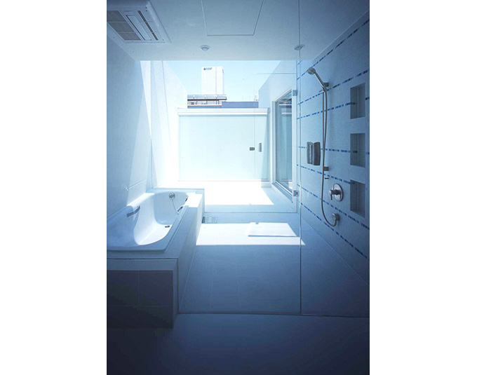 テラスと一体となった浴室