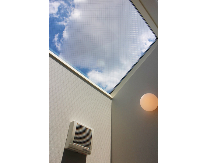 明るさを確保する天窓