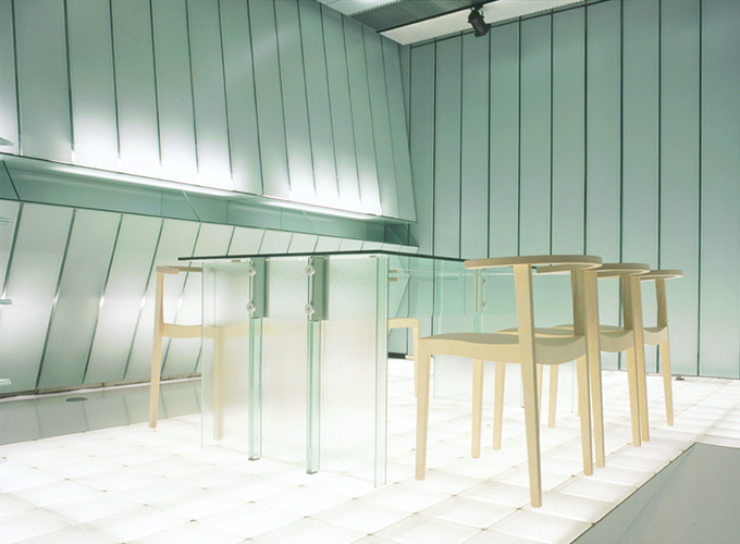 光の反射を楽しむ